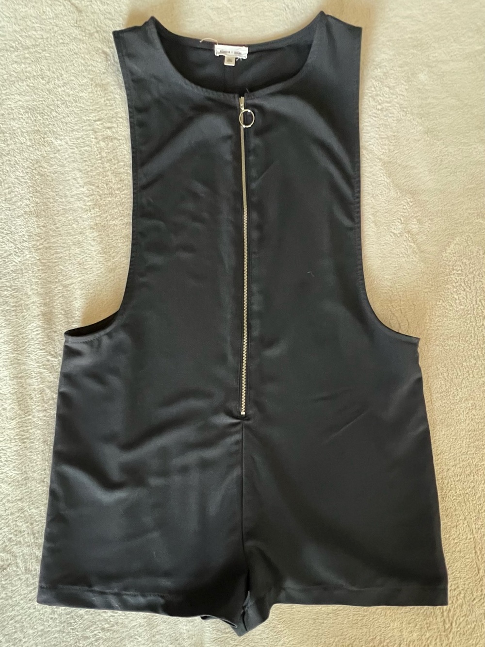 silence + noise Black Sleeveless Women’s One-Piece Romper with Front Zip